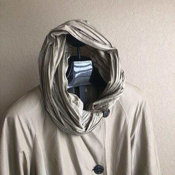 Gallery vintage beige raincoat size XL - Picture 6 of 13